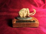 "Мамонт", миниатюра из бивня мамонта. Подарок, приз, сувенир для зарубежных, иностранных, гостей, из Тюмени